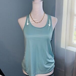 Nike drifit tank running